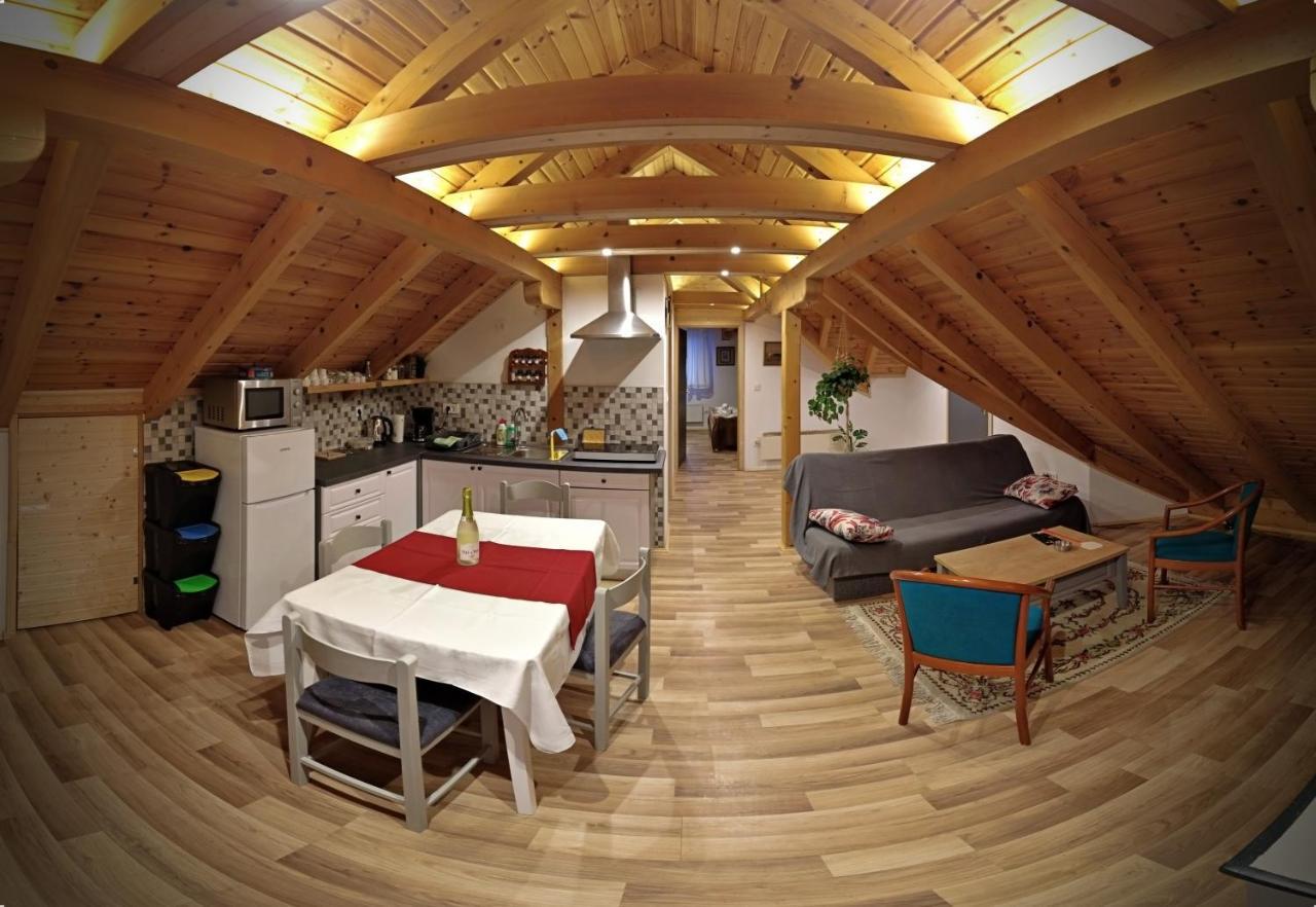Apartman Tonka Оточац Екстер'єр фото