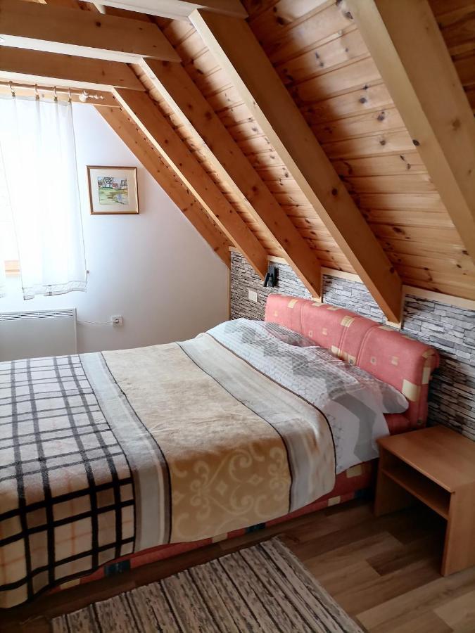 Apartman Tonka Оточац Екстер'єр фото